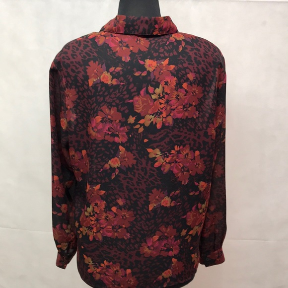 Notations Floral Blouse - Picture 3 of 4